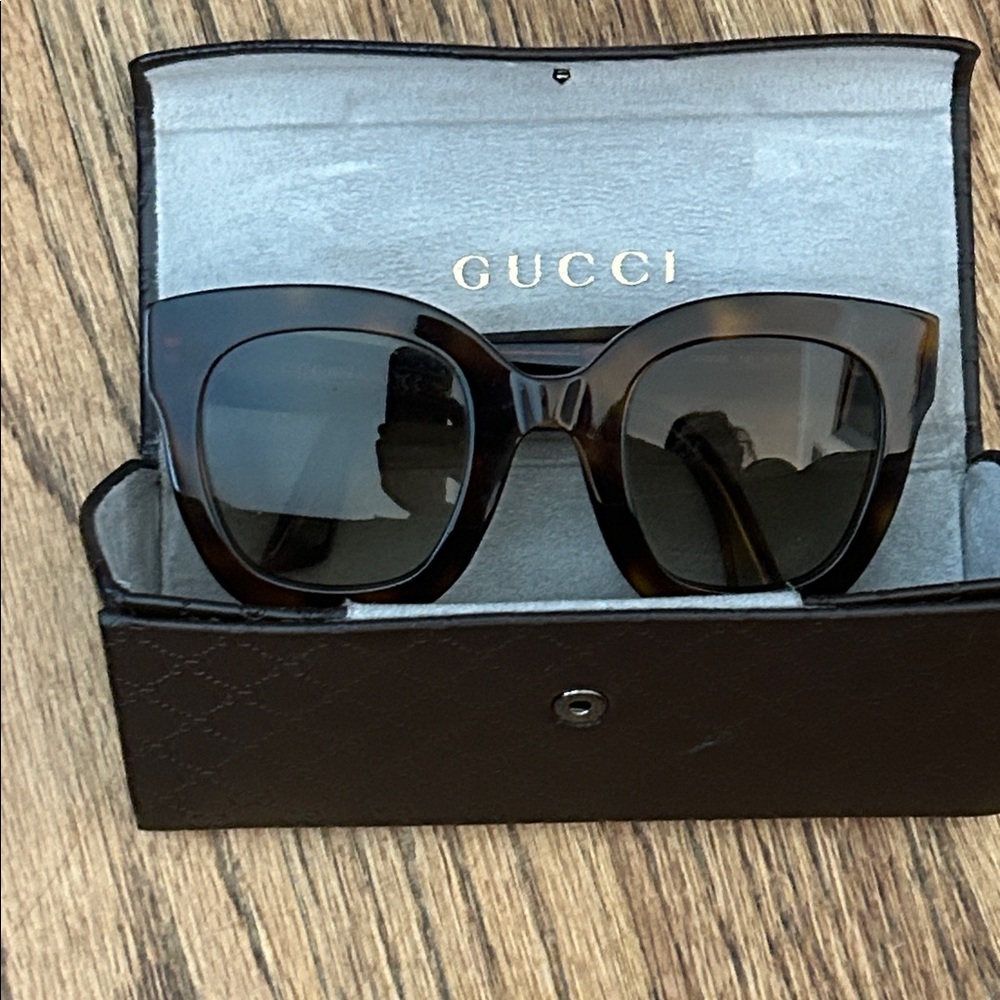 Gucci | Women's Havana Tortoise Gradient GG0208S Cat Eye's Sunglasses